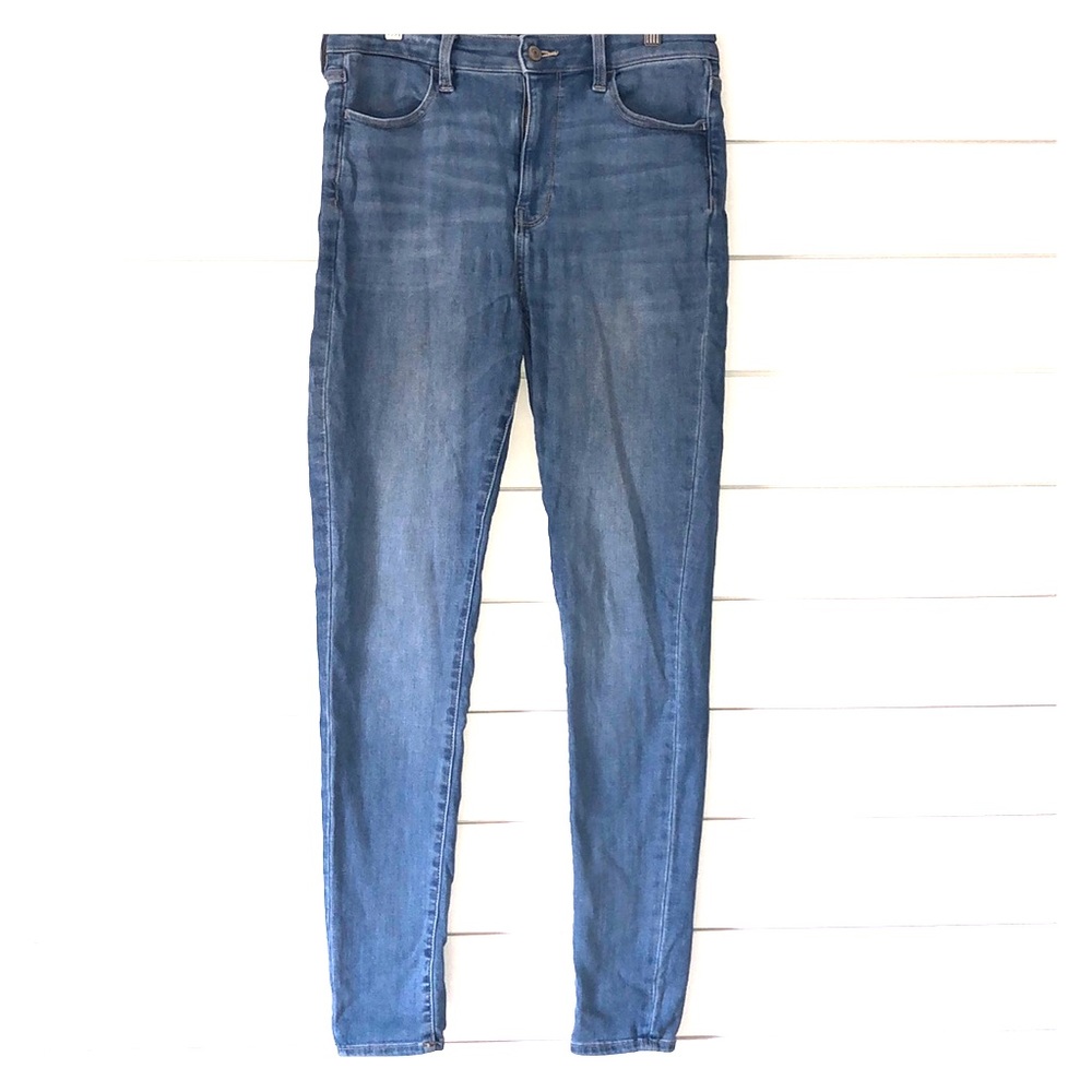 American Eagle Outfitters Super Hi-Rise Jegging